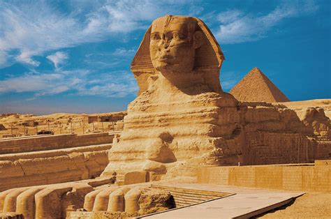  Le Sphinx de Gizeh: Un Monument Mystérieux Qui Défie Le Temps !